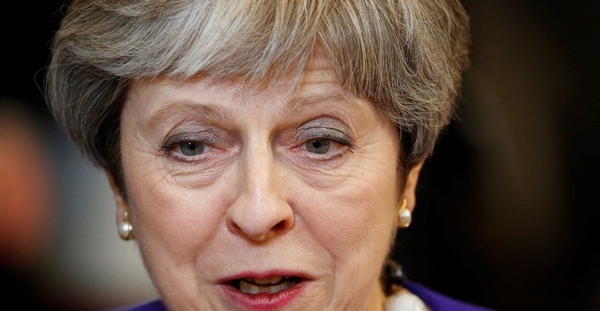 Theresa May preživjela glasanje o povjerenju, ostaje premijerka