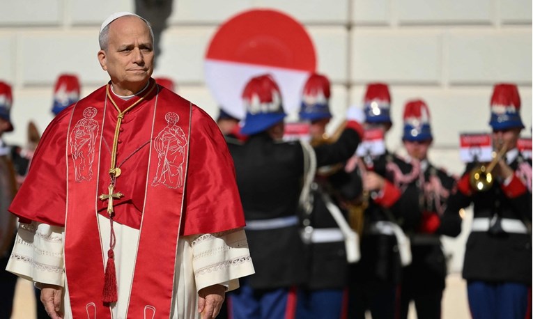 Papa pozvao Monako, poreznu oazu milijardera, da pomogne potrebitima