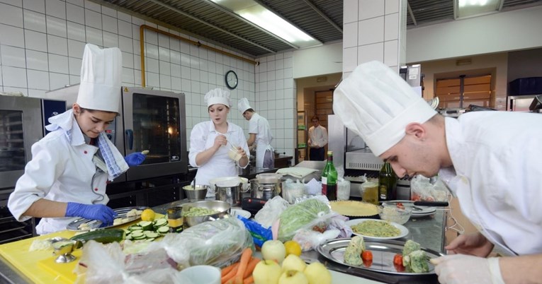 Navala osmaša na obrtničke škole, žele biti kuhari i automehaničari