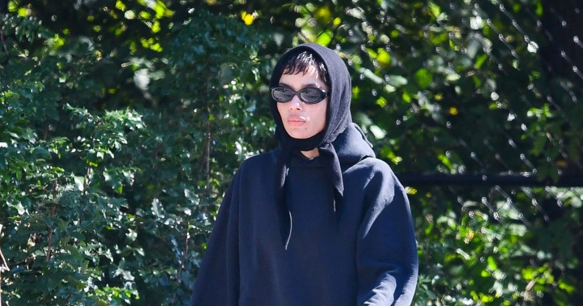 Zoë Kravitz ne odvaja se od ovih pristupačnih tenisica