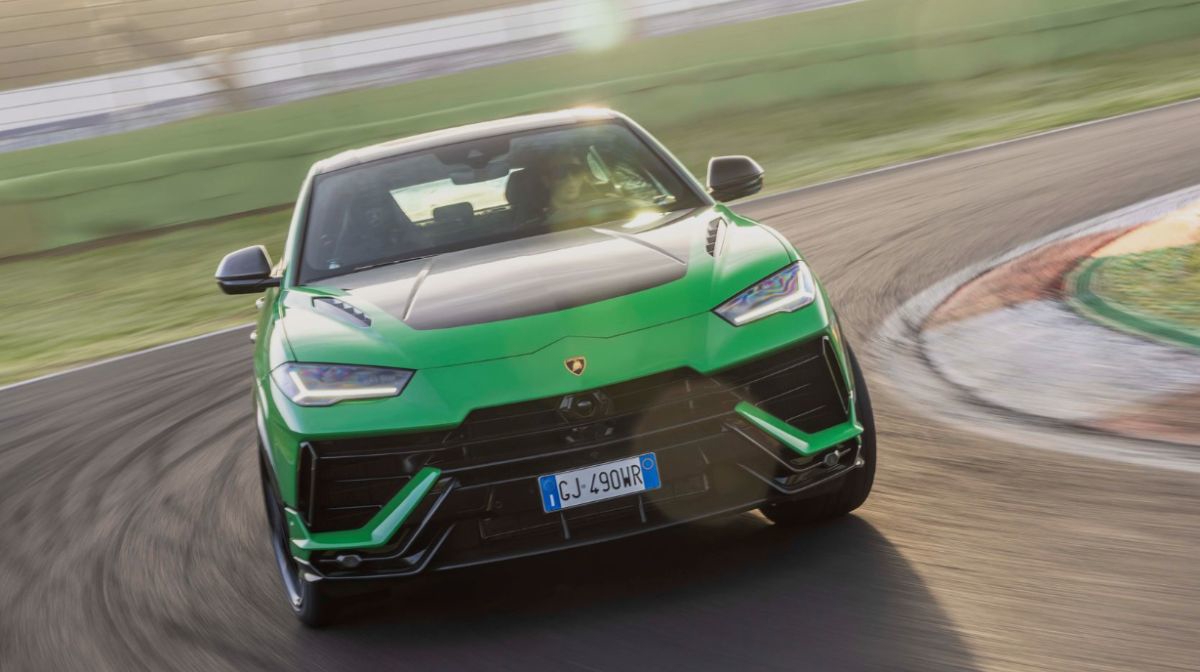 Problem sa svjetlima na Lamborghini Urusu. Nakon udesa gube na simetriji