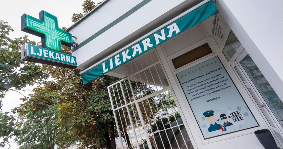 Na ljekarni u zagrebačkoj Dubravi osvanuo plakat: "Dragi pljačkaši i lopovi..."