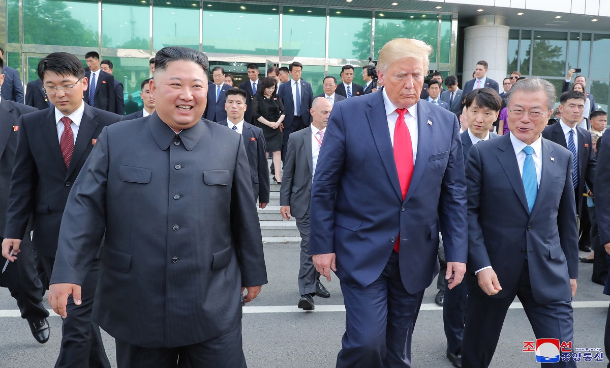Južnokorejski predsjednik poručio Bidenu da nastavi pregovore sa Sjevernom Korejom