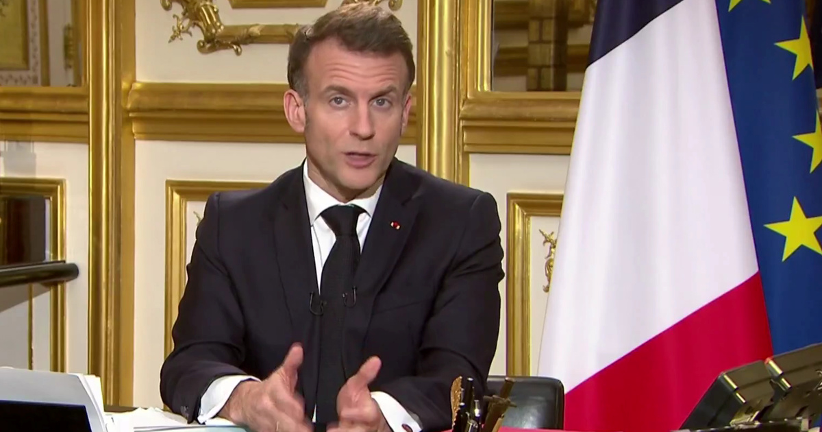 Macron se obratio naciji: Šaljemo jedini nosač aviona u istočno Sredozemlje