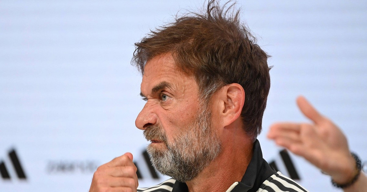 Klopp pitali da komentira da mu momčad nije dovoljno bijela i njemačka. Poludio je