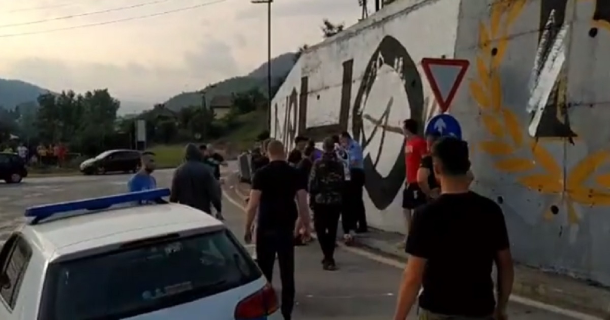 Pogledajte sukob Delija i Grobara zbog grafita. Intervenirala i policija