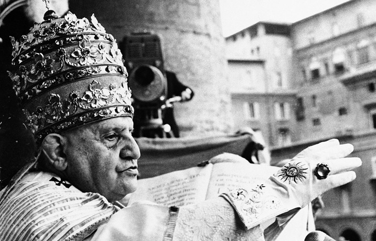 Trebao je biti prijelazni papa zbog starosti. Napravio je najveću reformu crkve ikad