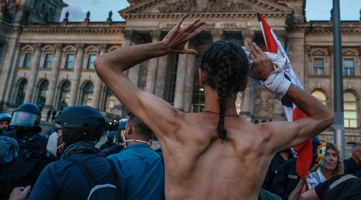 Berlin uvodi nova pravila za prosvjede: Svi moraju nositi maske