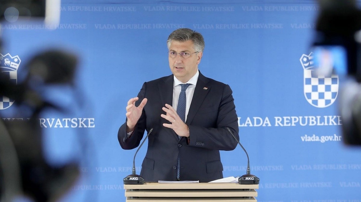 Plenković objašnjavao detalje o kupnji aviona, rekao kad stižu