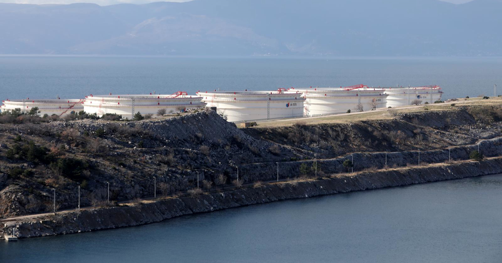 Europska komisija: Proučavamo pritužbu MOL-a protiv Janafa