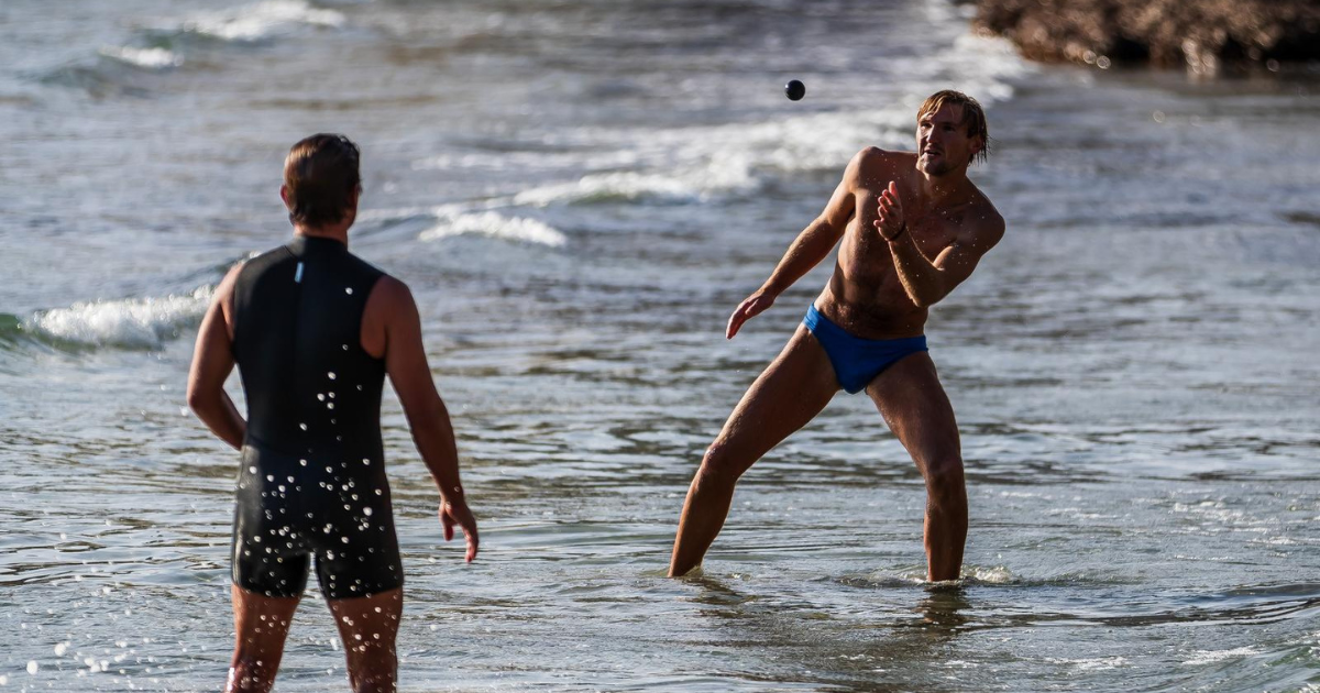 FOTO Na splitskim Bačvicama i u prosincu se igra picigin