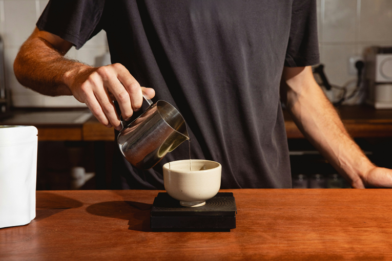 Liječnik otkriva 4 ključne navike za zdravu jetru bez obzira pijete li alkohol ili ne