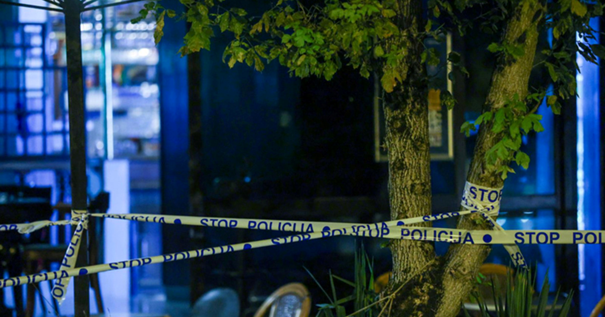 Pijani radili nered u kafiću u Požegi pa napali troje ljudi. Uhićeni su