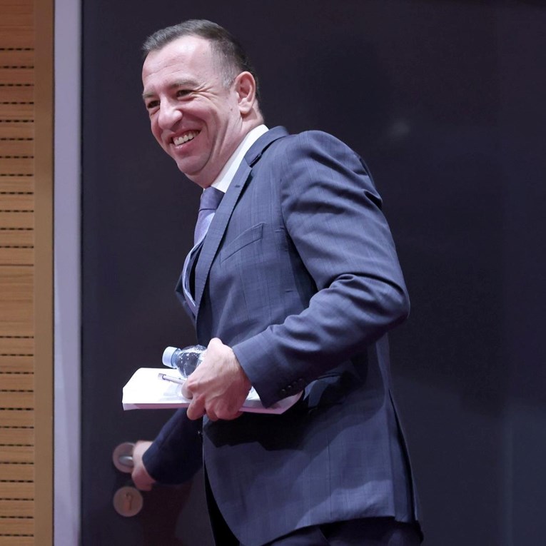 HDZ: SDP želi vratiti Hrvatsku u vremena kad se jednopartijski odlučivalo