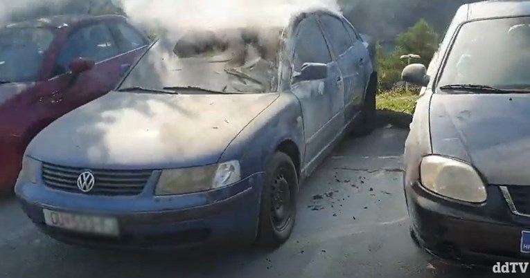 VIDEO Izgorio auto kod Dubrovnika