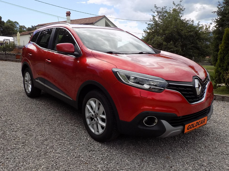 Prodaje se Renault Kadjar sa 130 KS, bogatom opremom i manje od 96.000 km