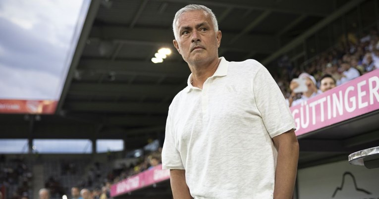 Mourinho: Kad sam ja radio takve stvari kao Džeko, uvijek sam dobivao crveni karton