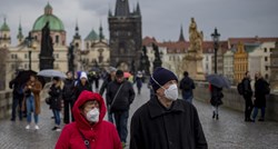 Slovačka u lockdownu, a Češka postrožuje mjere da bi ga izbjegla