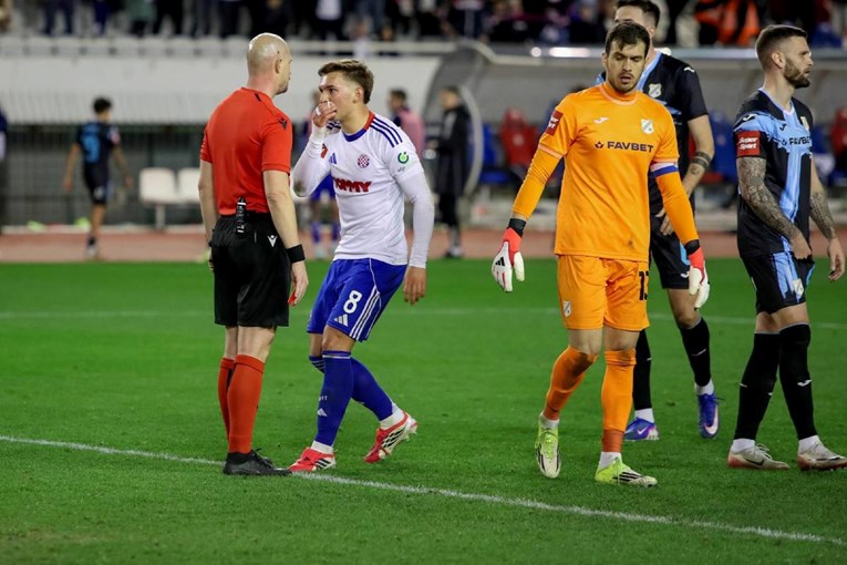 Sigur je kažnjen za pljuvanje suparnika. Evo koliko mora pauzirati