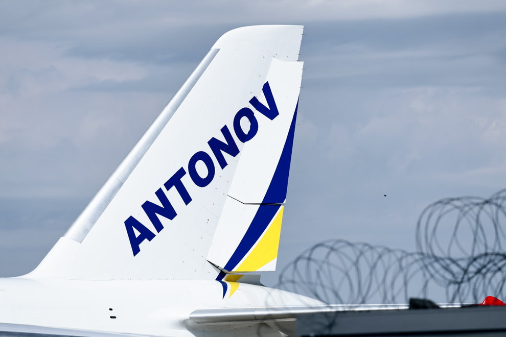 Oštećeni ukrajinski avion u zračnoj luci u Leipzigu