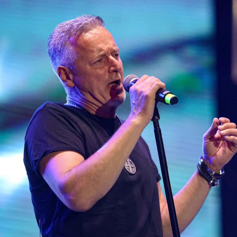 Karte za Thompsona na Hipodromu preprodaju se po oglasnicima, pogledajte cijene