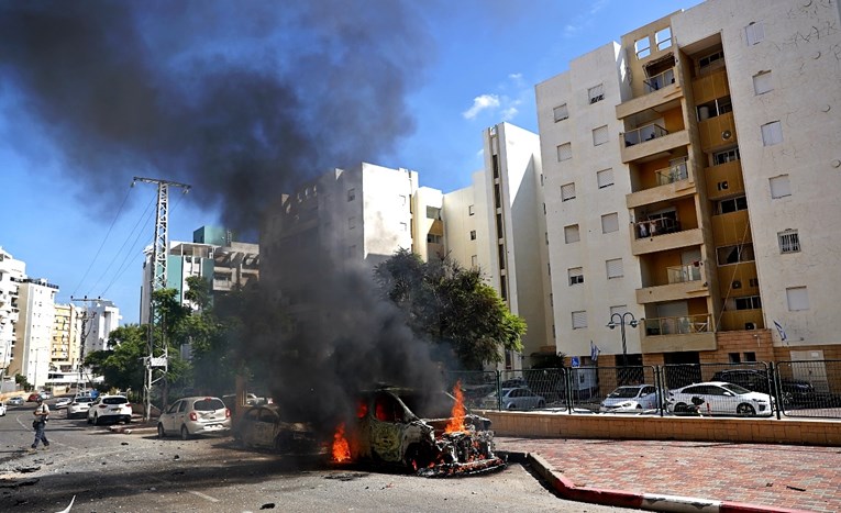 Hamas ljudima u izraelskom gradu: "Bježite prije 5 popodne". Mobilizirala se vojska