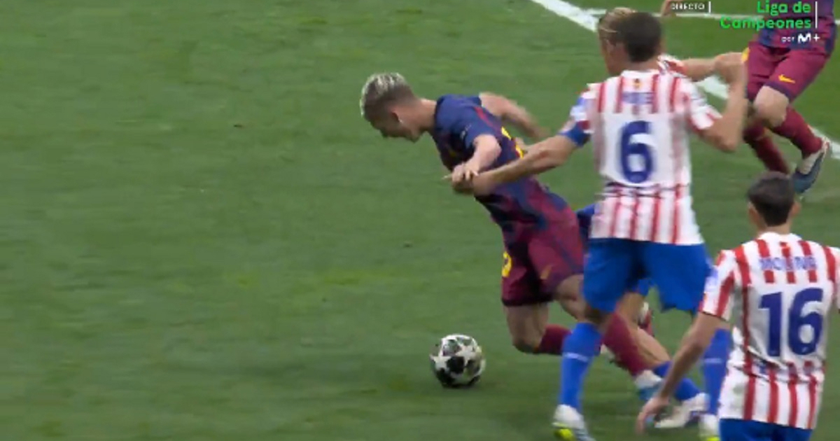 VIDEO Olmo gurnut s dvije ruke. Navijači Barcelone: Kako ovo nije penal?