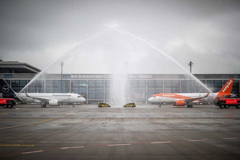Berlinski aerodrom otvoren s 9 godina kašnjenja: "Danas nećemo zbijati šale"
