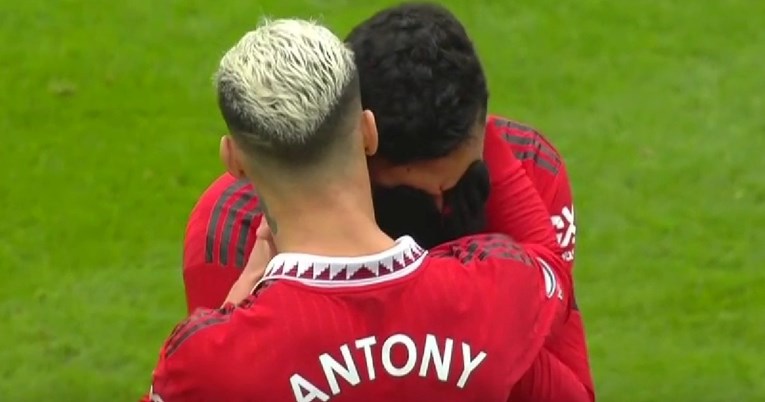 VIDEO Casemiro se rasplakao. Dobio je drugi crveni karton u sezoni i dugu suspenziju