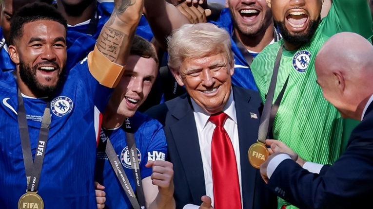 Trump na finalu klupskog SP-a je meme. Ovo su neke od viralnih fora s njim