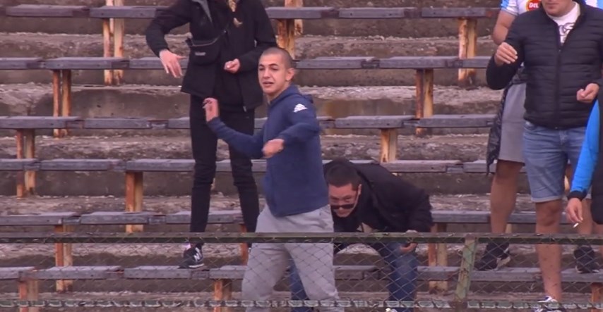 VIDEO Navijači kamenjem gađali liječničku ekipu na utakmici u Bugarskoj