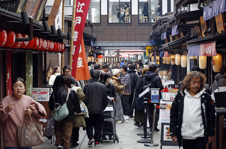 Japan upeterostručio cijene viza