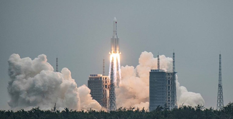 Kina sutra u svemir šalje brod s ljudskom posadom