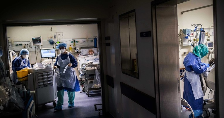 CNN: U bolnici u Detroitu ljudi umiru u hodnicima, sestre odbijaju raditi