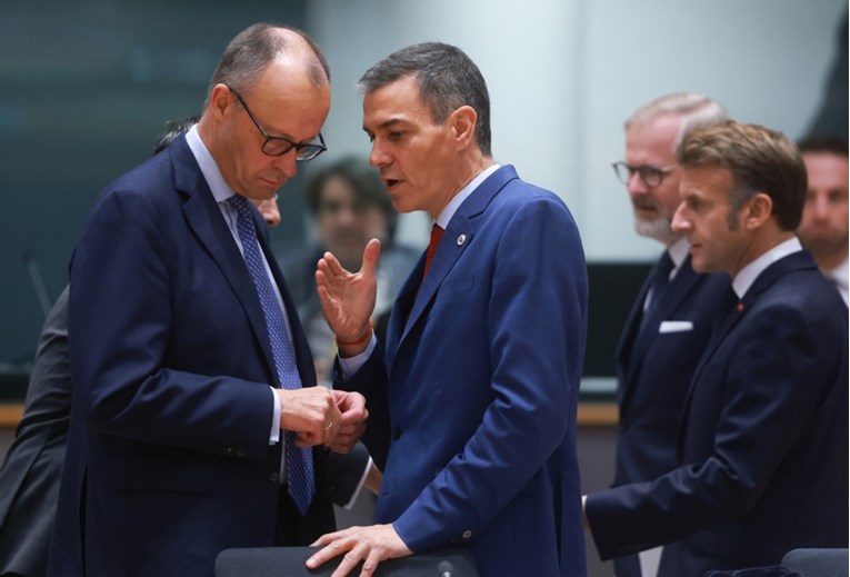 Njemački mediji: Španjolski premijer ignorira Merzove pozive zbog Trumpa