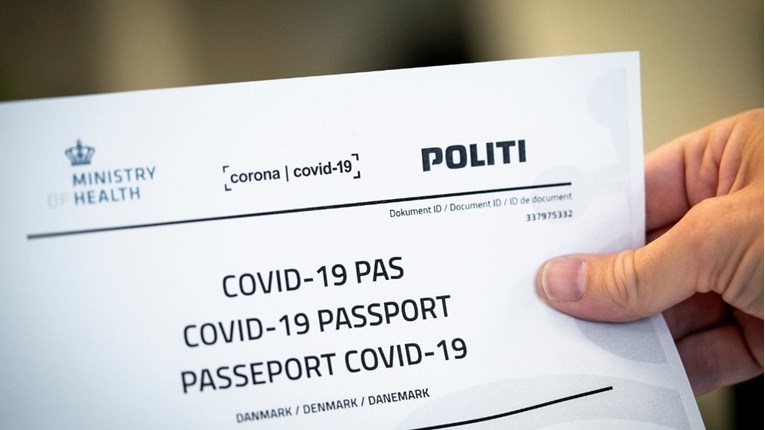 Švedska i Danska uvode covid-putovnicu