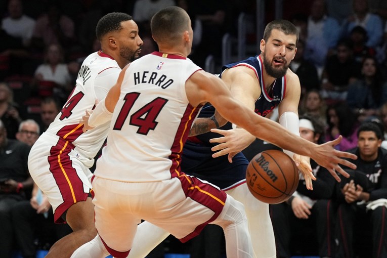 Zubac ostvario novi double-double, ali Clippersi ne mogu prekinuti crni niz