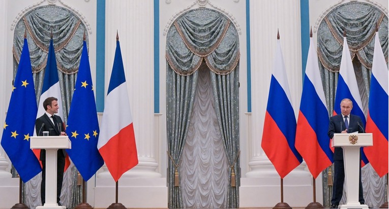 Objavljeni detalji razgovora Putina i Macrona, najavili plan za rješavanje krize