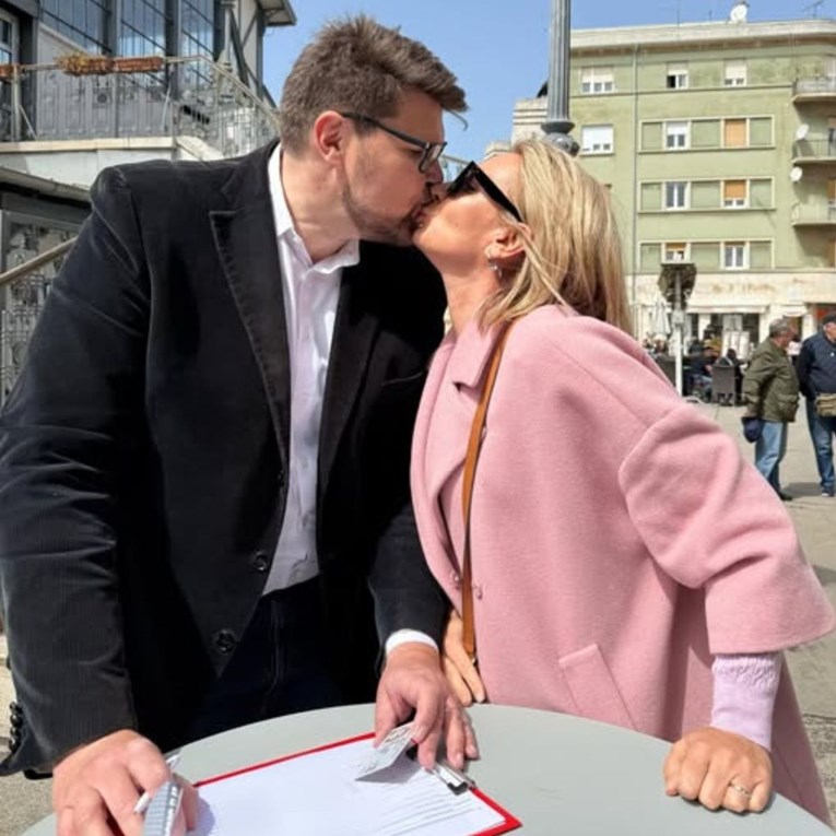 Peđa Grbin objavio fotografiju sa suprugom: "Uz njezinu podršku sve je moguće"