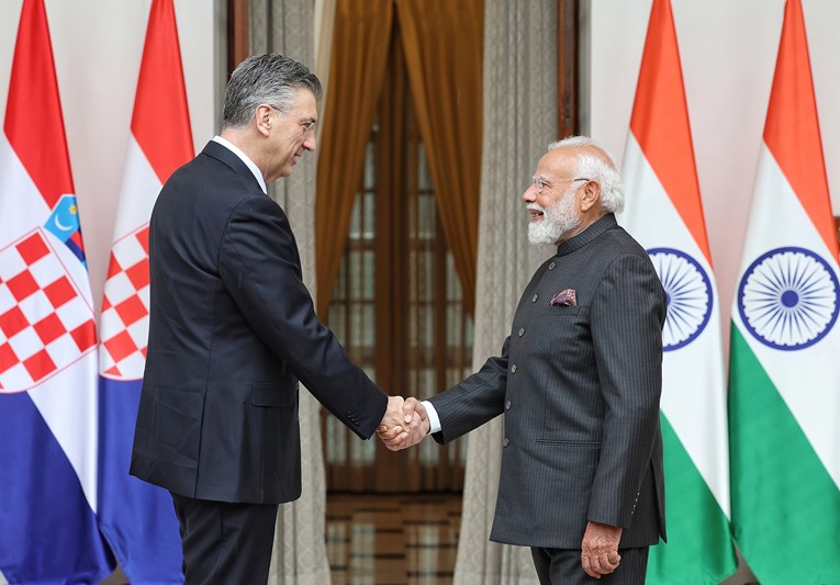 Plenković razgovarao s Modijem, govorio i o stranim radnicima iz Indije