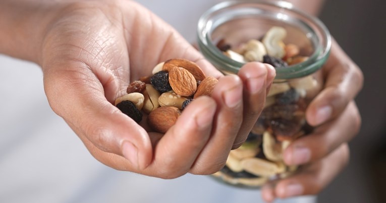 Kardiolog otkrio koji orašasti plod jede gotovo svaki dan za zdravlje srca
