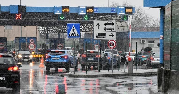 Policija uhitila Francuza, pokušao prevesti ilegalne migrante preko granice