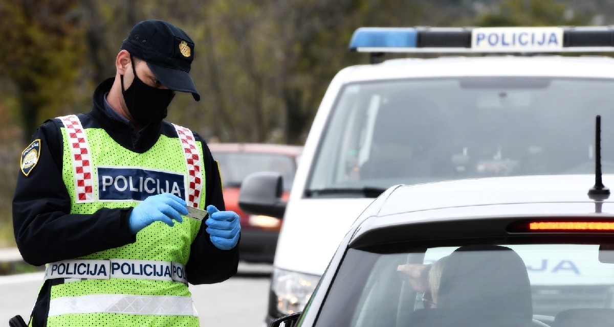 Ponavljaču prekršaja trajno oduzet Mercedes, dobio je i ogromnu novčanu kaznu