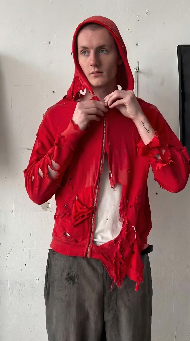 "Sad je u trendu izgledati kao beskućnik?": Balenciagina jakna od 805 eura je hit