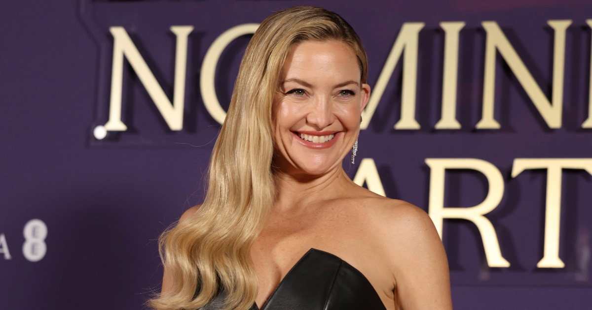 Korzet i dramatičan izrez: Haljina Kate Hudson privukla poglede