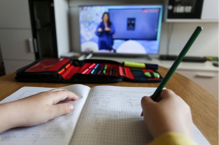 UNESCO: Djevojčice opet zaostaju u matematici za dječacima. To nije dobro
