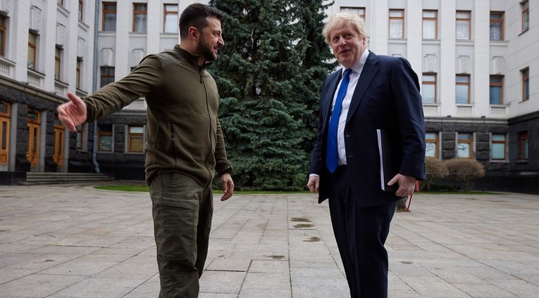 Johnson se oglasio o iznenadnom sastanku, Britanci Ukrajini šalju moćno oružje
