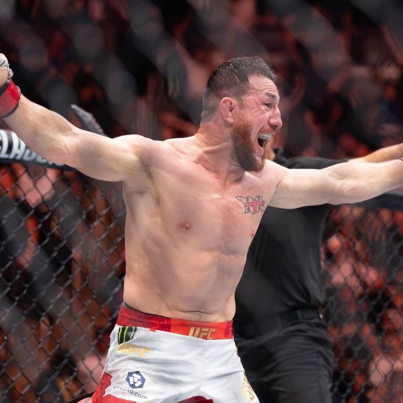 VIDEO UFC prvak zamalo ozlijeđen na putu do kaveza: Skoro su me nokautirali