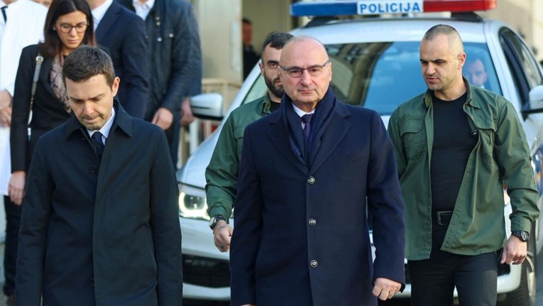 Grlić Radman: Bit će teško vratiti osmijeh na lica roditeljima poginulih u Makedoniji