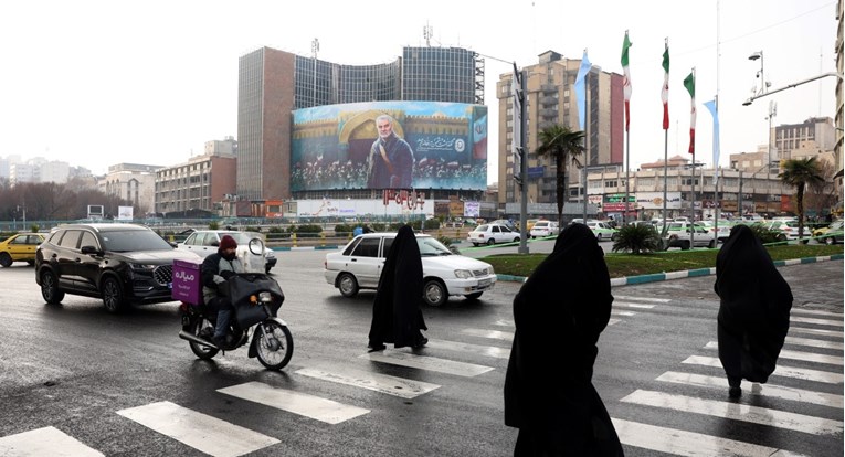 Francuski ministar: Uvjeti u kojima Iran drže naše taoce slični su mučenju